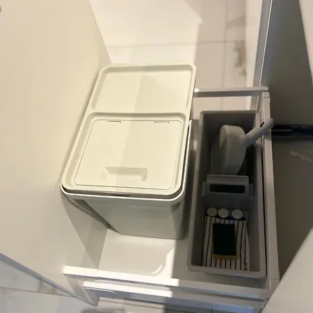 Plac Wolnosci 7 Redhottube